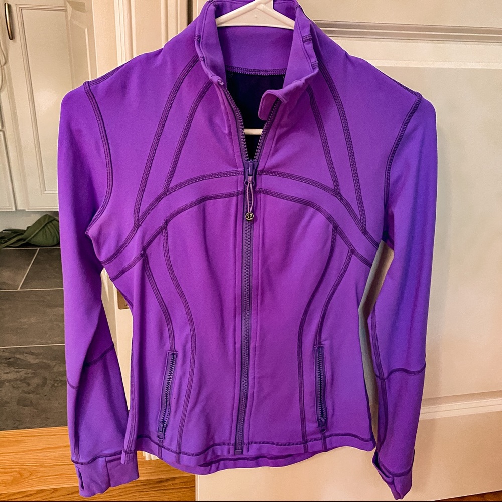 🔴5 FOR $25🔴 Purple lulu lemon jacket